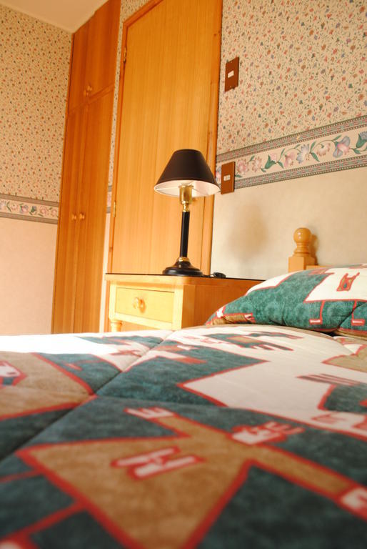 Cabanas De Turismo Araucarias Del Sur Puerto Varas Zimmer foto